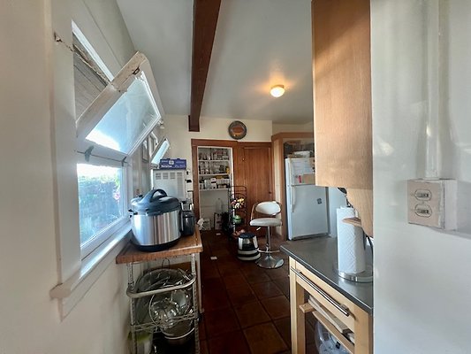 117 Fraser Ave - Alison McGourty 7274
