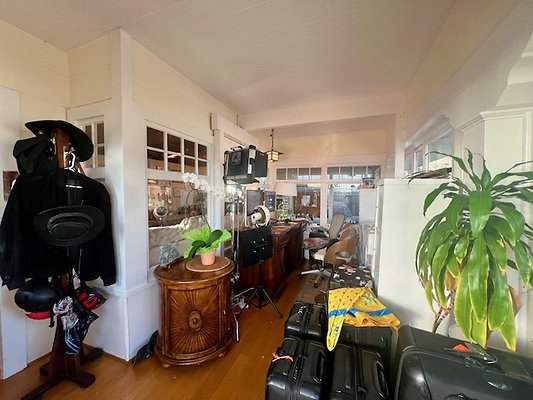 117 Fraser Ave - Alison McGourty 7246