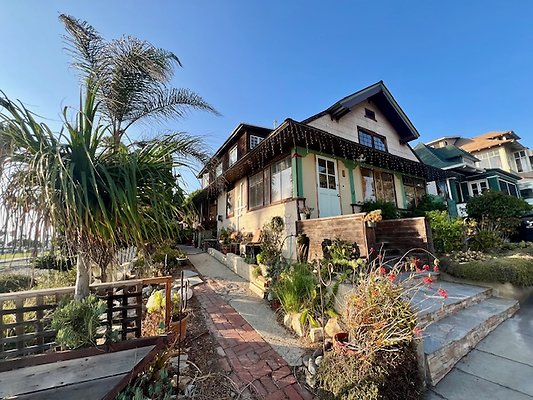 117 Fraser Ave - Alison McGourty 7241