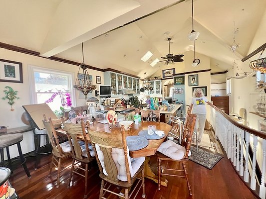 155 Hart Ave - Kathy McIntryre 6832
