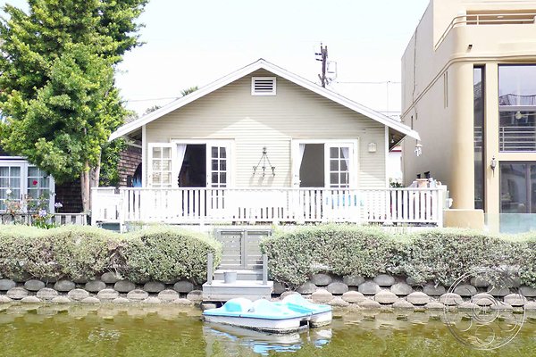 NEW - Venice - Bungalow 15 - Image Loc