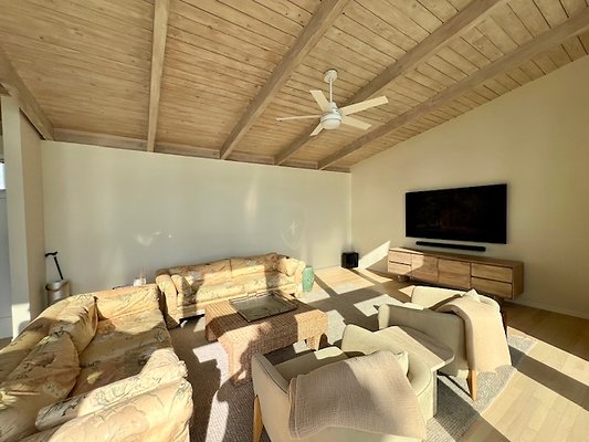 116 Fraser Ave - Barb Rapp 7043