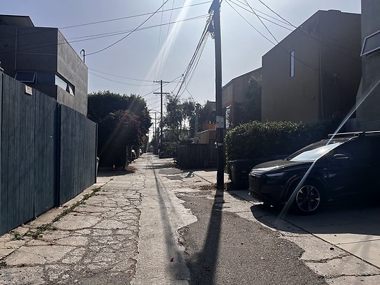 Alley - Millwood Ct. and Linden Ave.
