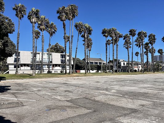Ocean Park - Unnamed Lot next to Beach Park 1