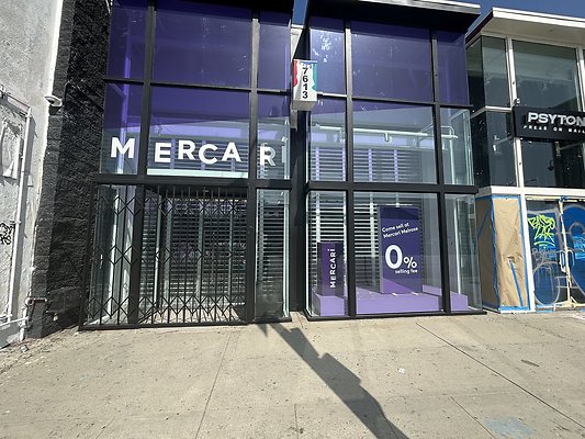 7613 Melrose Ave