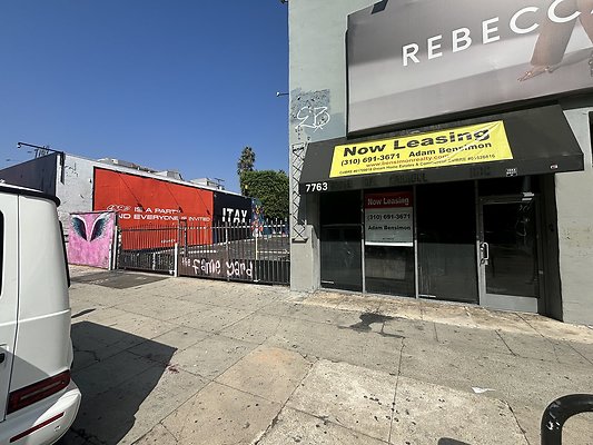 7763 Melrose Ave