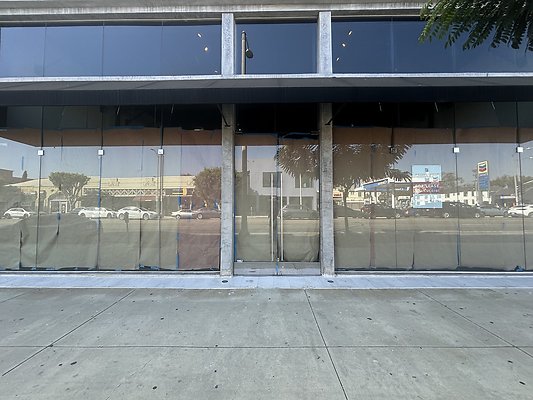 169 N La Brea Vacant