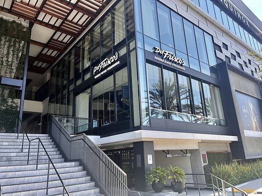 Century City - Del Frisco&apos;s - 10250 Santa Monica Blvd., Suite 1700, Los Angeles CA 90067