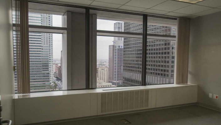 Union-Bank-Plaza-17th-Floor-Suite-1704-009