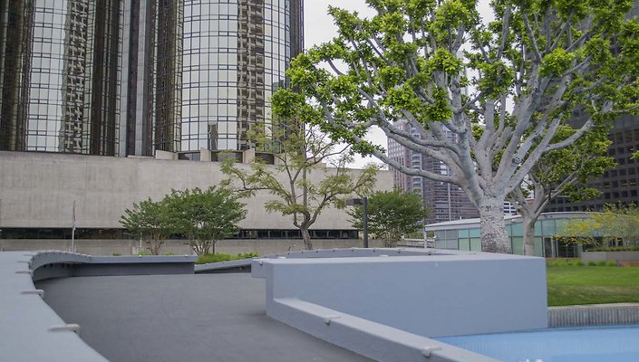 Union-Bank-Plaza-Plaza-052