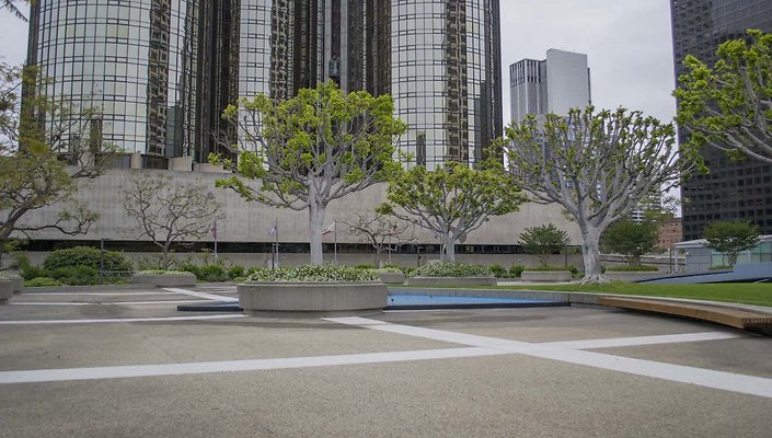 Union-Bank-Plaza-Plaza-045