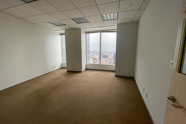 777Tower 32ndFloor-15