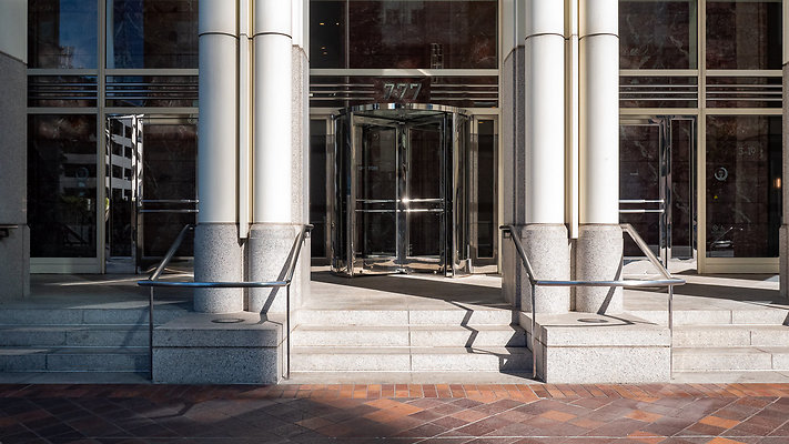 777Tower LobbyExterior-03