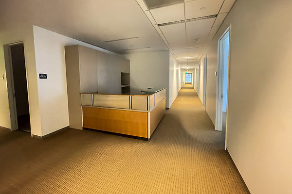 777Tower 33rdFloor-09
