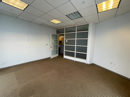 777Tower 32ndFloor-24