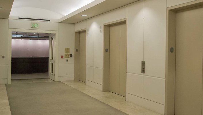 777-Tower-24th-Floor-004