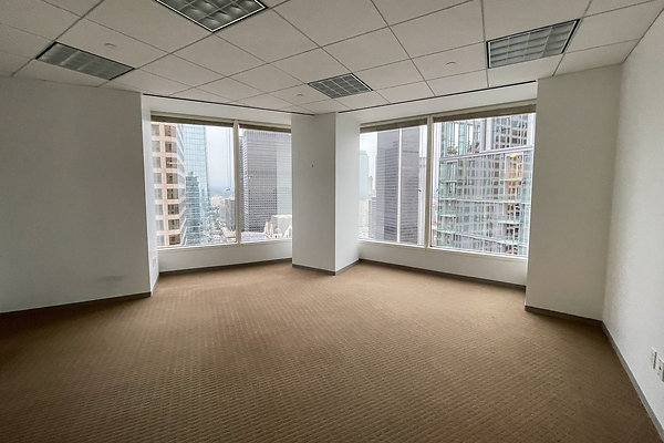 777Tower 33rdFloor-12