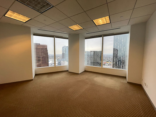 777Tower 32ndFloor-23