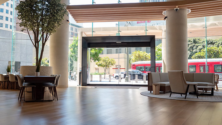 USBankTower Lobby-77
