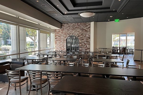 999 Closed Restaurant (16)