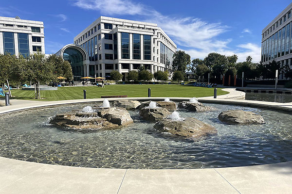 Exterior Grounds (6)