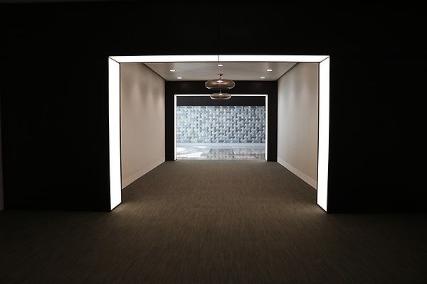 700 Lobby - Clover (23)