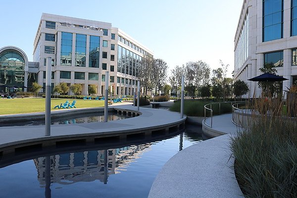 Exterior Grounds (9)