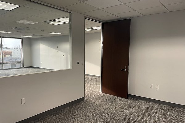 6701CenterDr625Ste0004