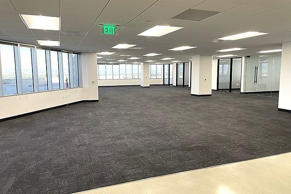 900Suite3048