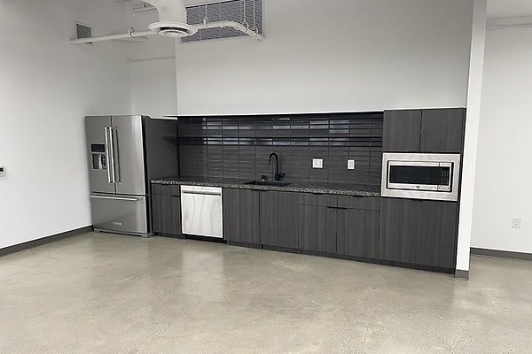 6701CenterDr1175Ste0010