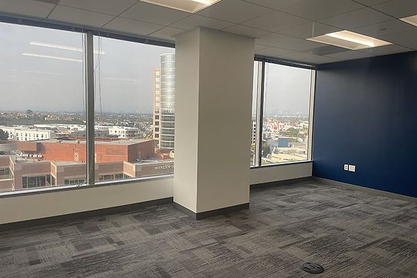 6100CenterDr925Ste0007