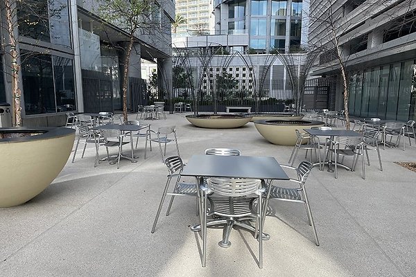 03 Courtyard (6)