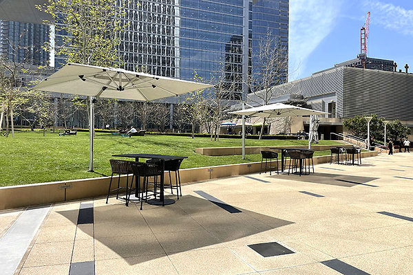Exterior Plaza (4)