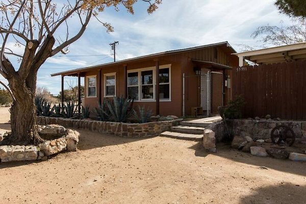 OUT OF ZONE - Yucca Valley - 13116 - Cast
