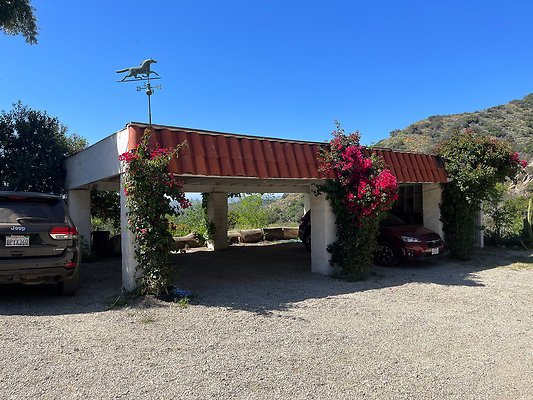 Malibu - Caballo Ranch - 25575 Piuma Rd 90265 - World