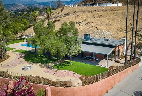 Shadow Hills - 11064 McBroom St 91040 - PL5412 - Prod Locs
