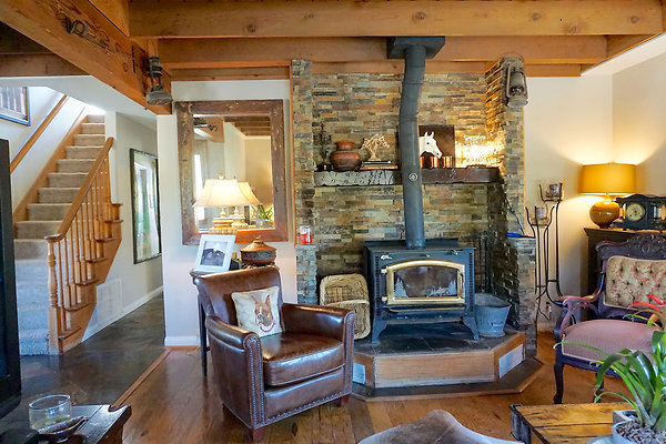 Clarita Cabin 2