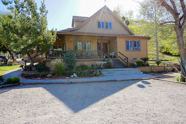 Clarita Cabin 27