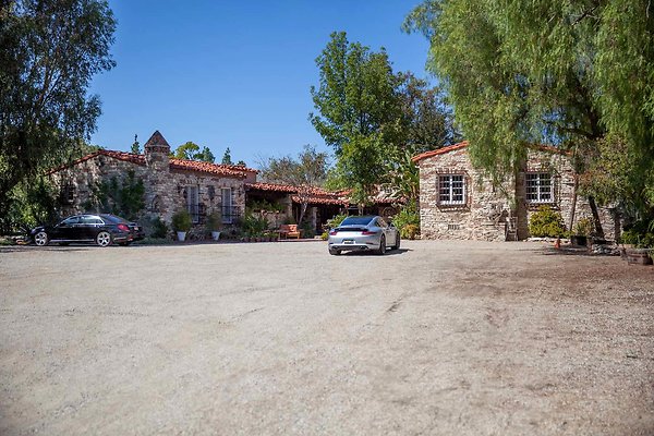 West Hills - 23132 Sherman Place - PL3392 - Prod Locs