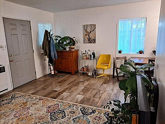 10991 living 2