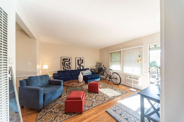 13914 apartment 4