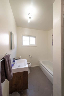 11806 bath 1