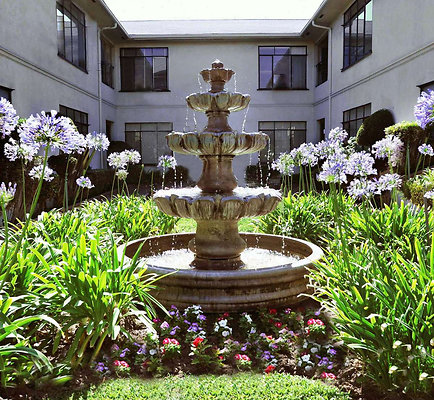 12415 courtyard 14