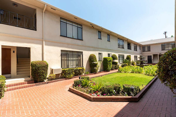 12415 courtyard 9