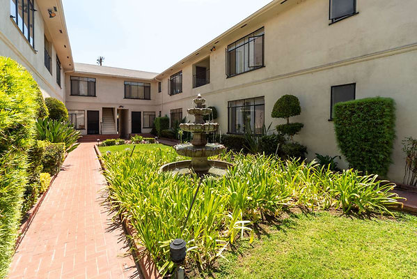 12415 courtyard 5
