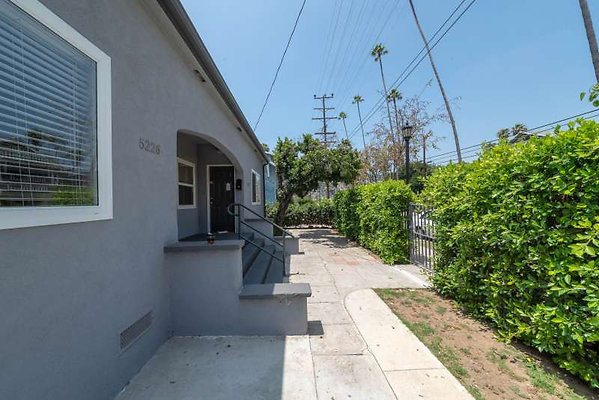 11624 apt 9