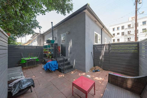11624 apt 28