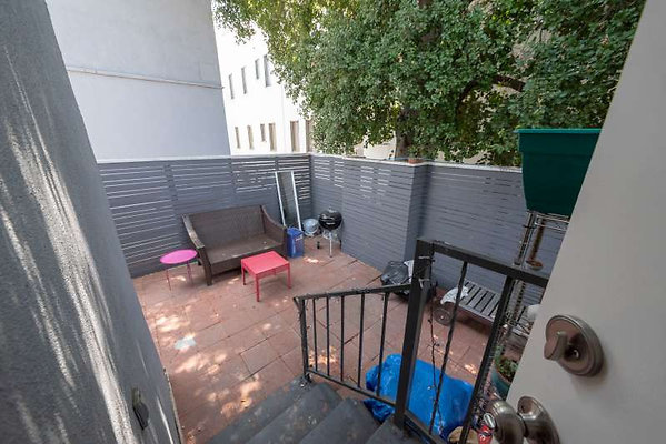 11624 apt 27