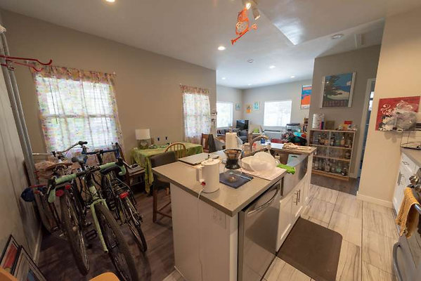 11624 apt 19