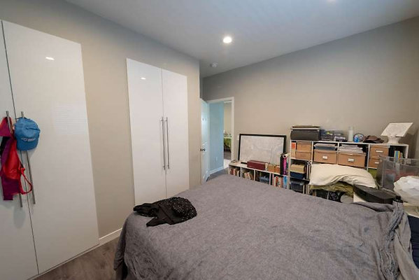 11624 apt 22